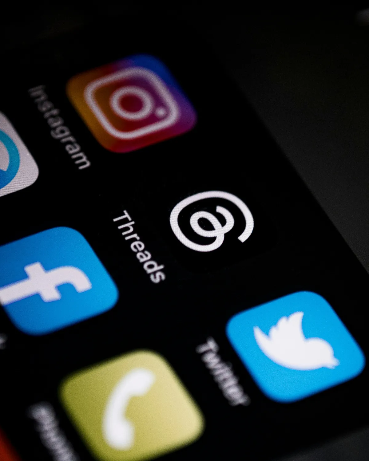 Danske unge får mulighed for at fortælle om oplevelser med digitale tjenester