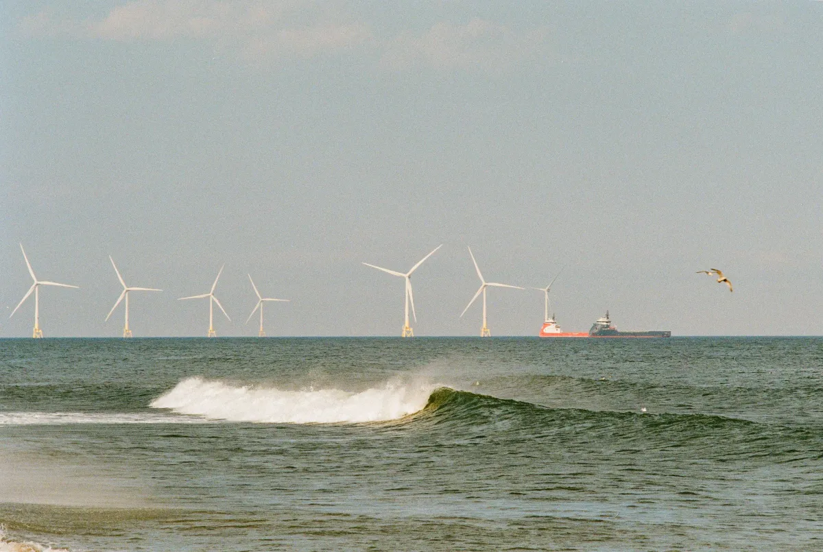 Proposal on taxation of foreign companies and employees with activity in the economic zones and on the continental shelf