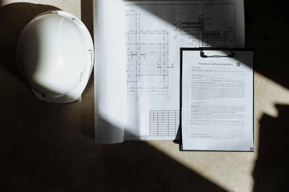Hvornår har en entreprenør krav på betaling for forcering?