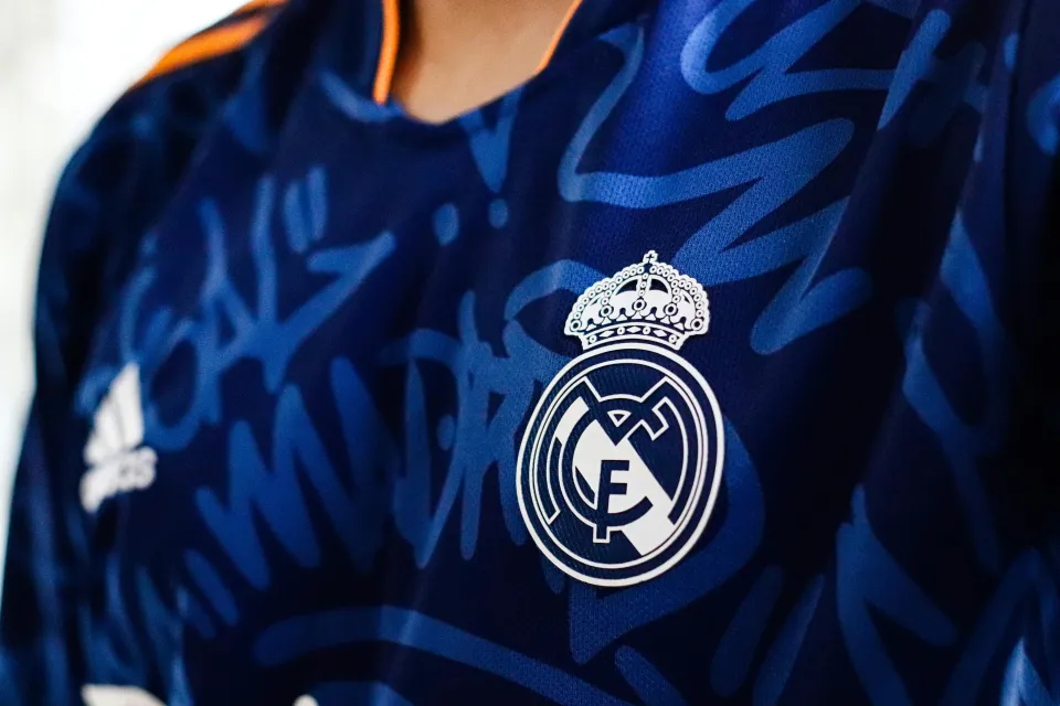 Nyt om fodboldjura: Manchester City og Superdry indgår forlig i varemærketvist