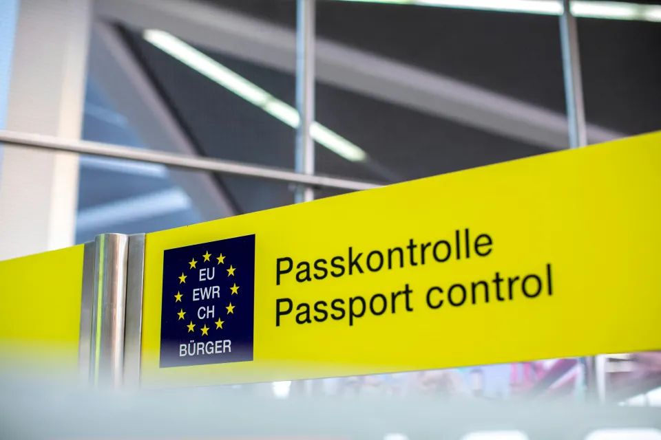 Flygtningekonventionen og varetægtsfængsling