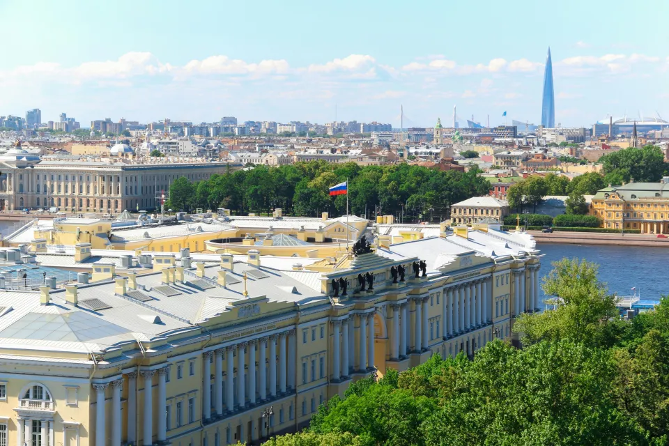 Nye muligheder for frasalg af russiske aktiviteter: Kattelem eller kattepine?