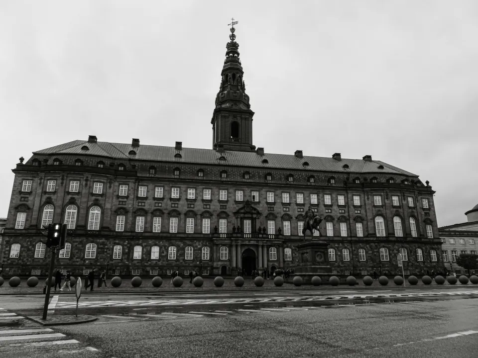 Nye regler om forebyggelse og håndtering af seksuel chikane – lovforslag vedtaget