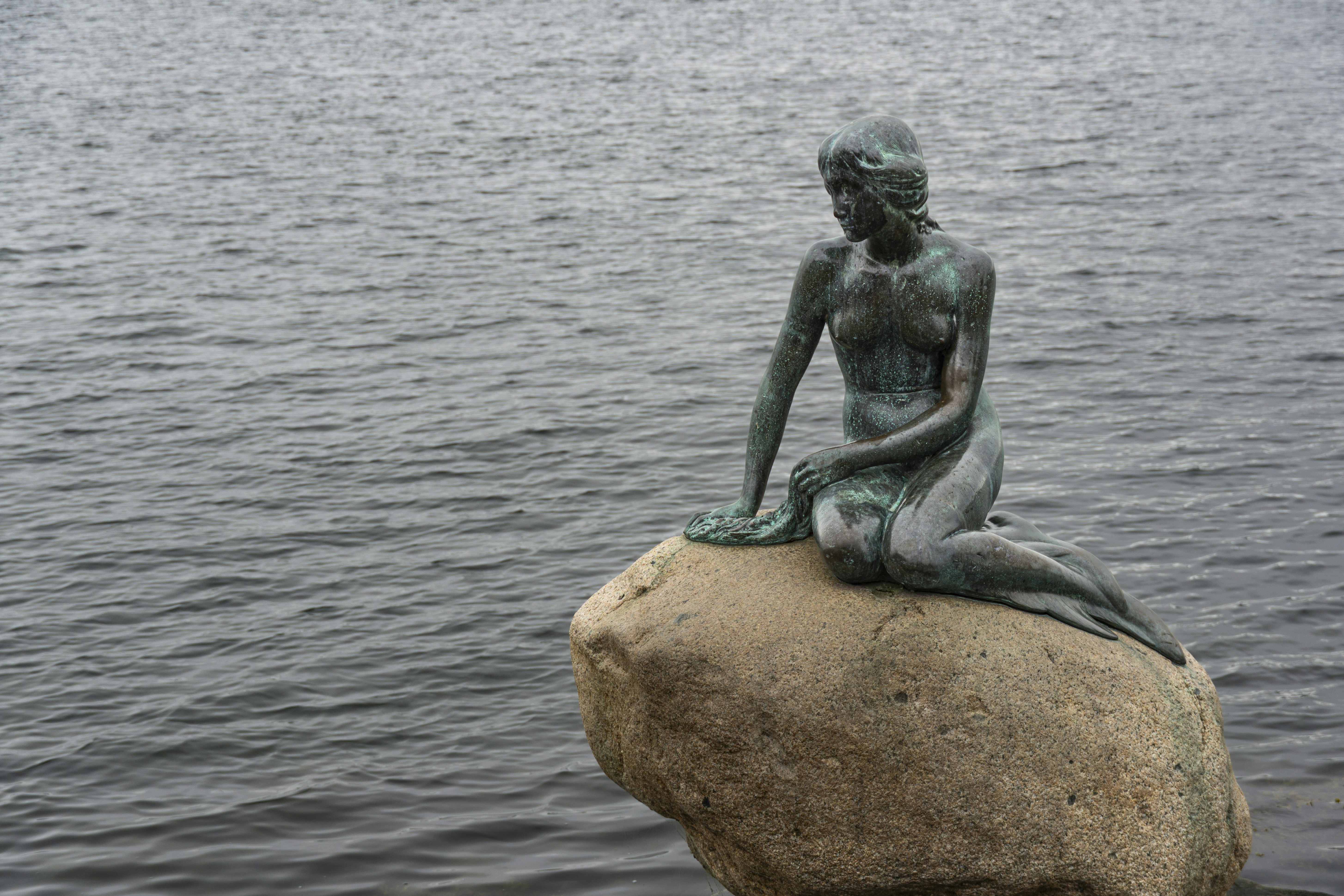 Irmapigen og Den Lille Havfrue – Kunstnerisk frihed eller krænkelse af rettigheder?